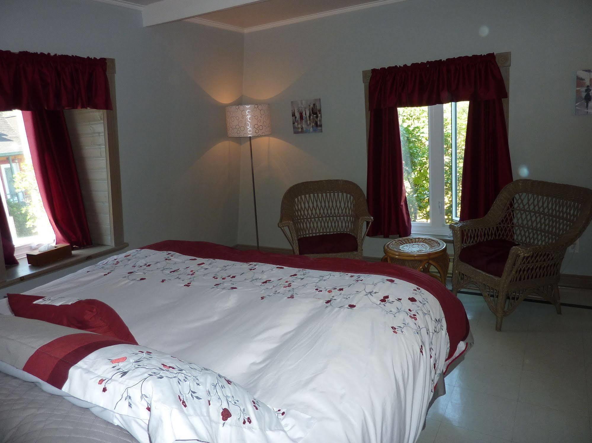Auberge Petite Plaisance La Malbaie Eksteriør bilde